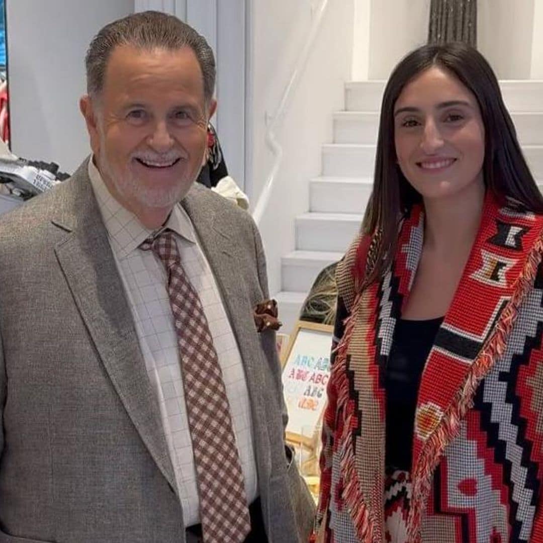 Raúl de Molina apoya a su hija Mía en un evento de moda destinado una noble causa