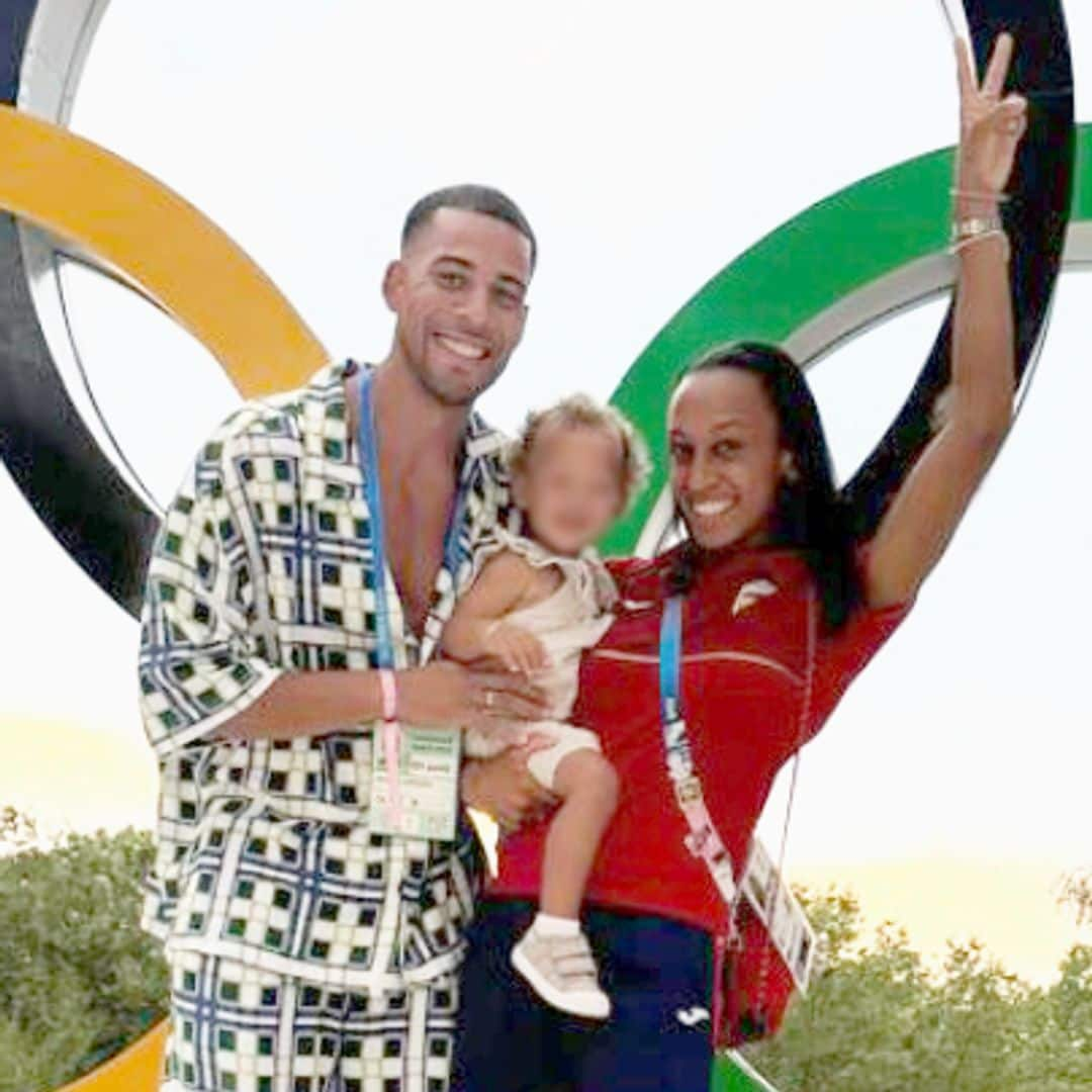 Los grandes apoyos de Ana Peleteiro en un día clave de su carrera deportiva: su marido y su hija, de un añito