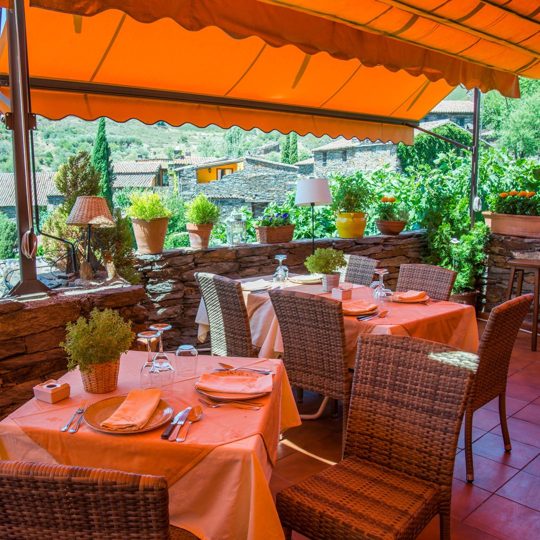  Terraza del restaurante Rey de Patones, Madrid