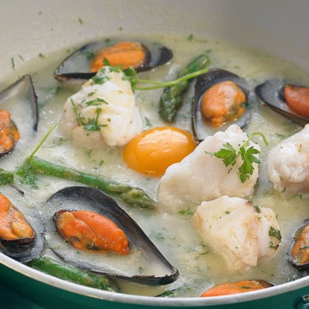 Rape y mejillones en salsa verde