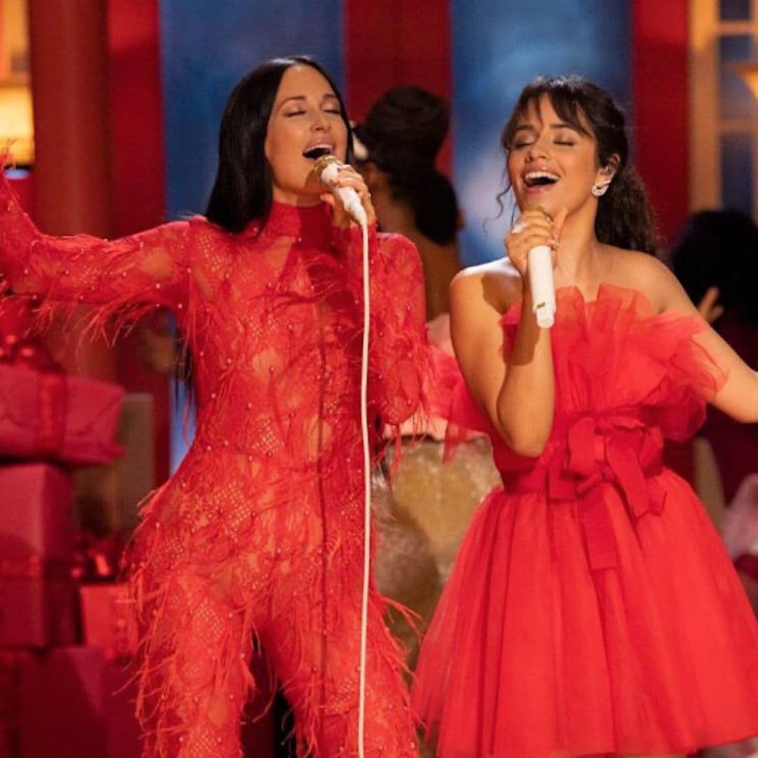 Kacey Musgraves reinventa la Navidad con Camila Cabello y Lana del Rey