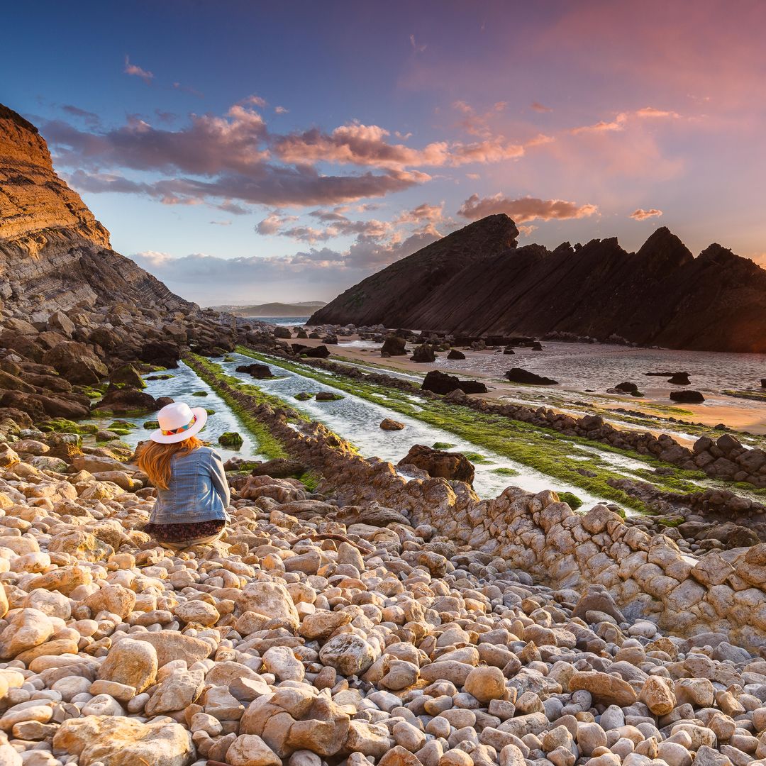 Paradas imprescindibles en la Costa Quebrada, el nuevo Geoparque Mundial de la Unesco