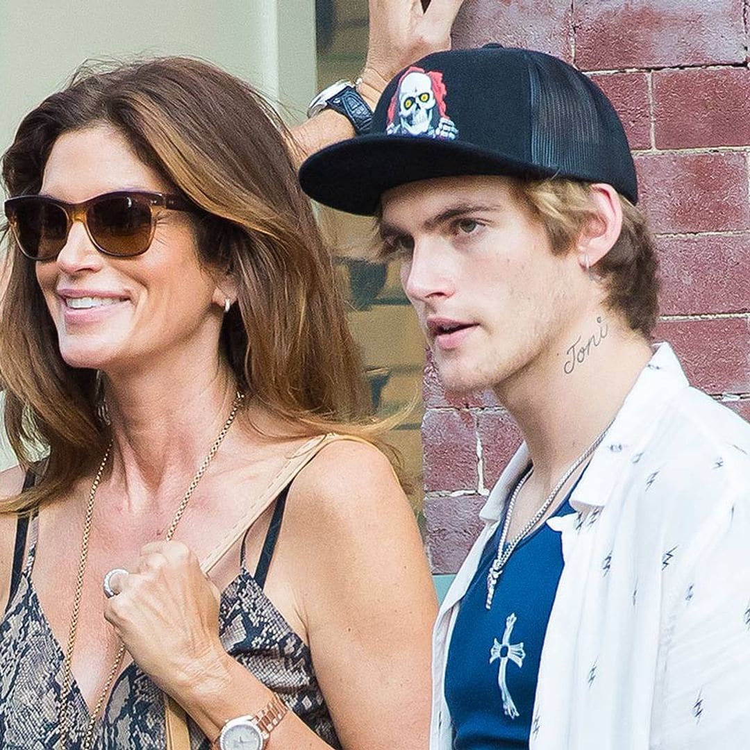 No contento con uno, Presley Gerber se hace un nuevo tatuaje en la cara