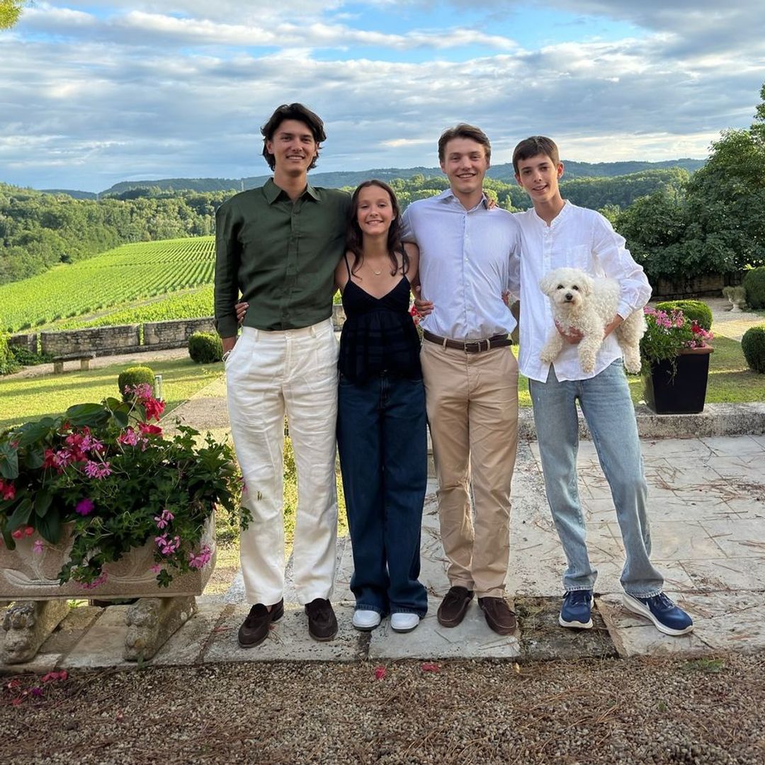 Félix de Dinamarca celebra su 22 cumpleaños con todos sus hermanos en el castillo francés de su abuela