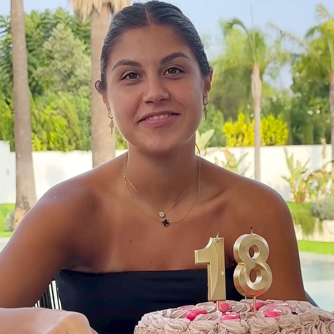 Daniela, la hija mayor de Joaquín Sánchez y Susana Saborido, cumple 18 años. 22 de septiembre de 2024