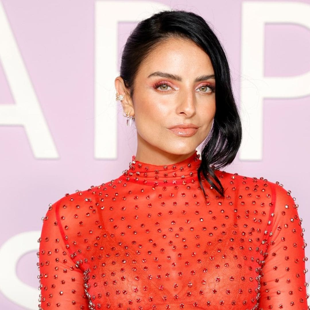 Aislinn Derbez deslumbra en la alfombra roja en su versión más sexy