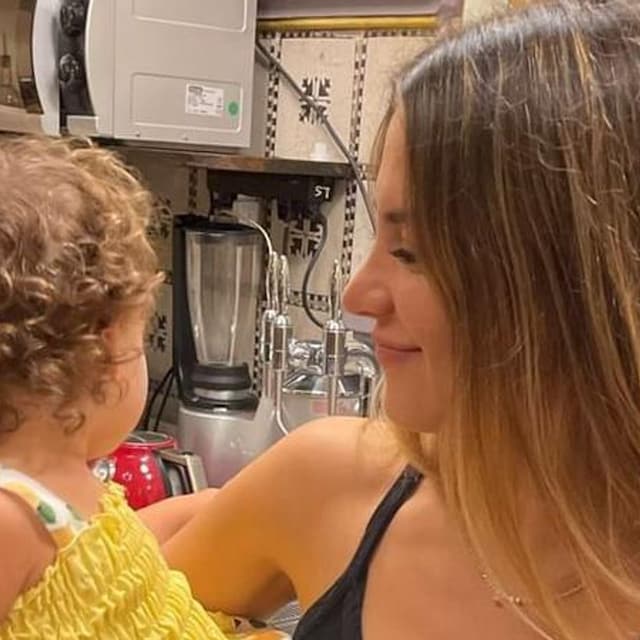 sarah kohan con su hija nala