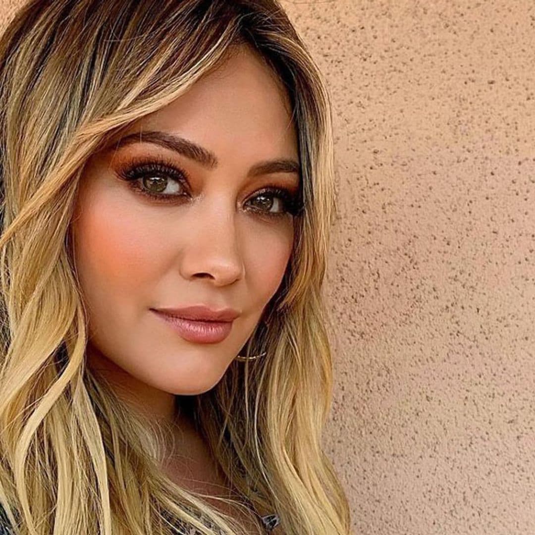 Hilary Duff ya no es rubia: el increíble color de pelo que ha confundido incluso a su madre