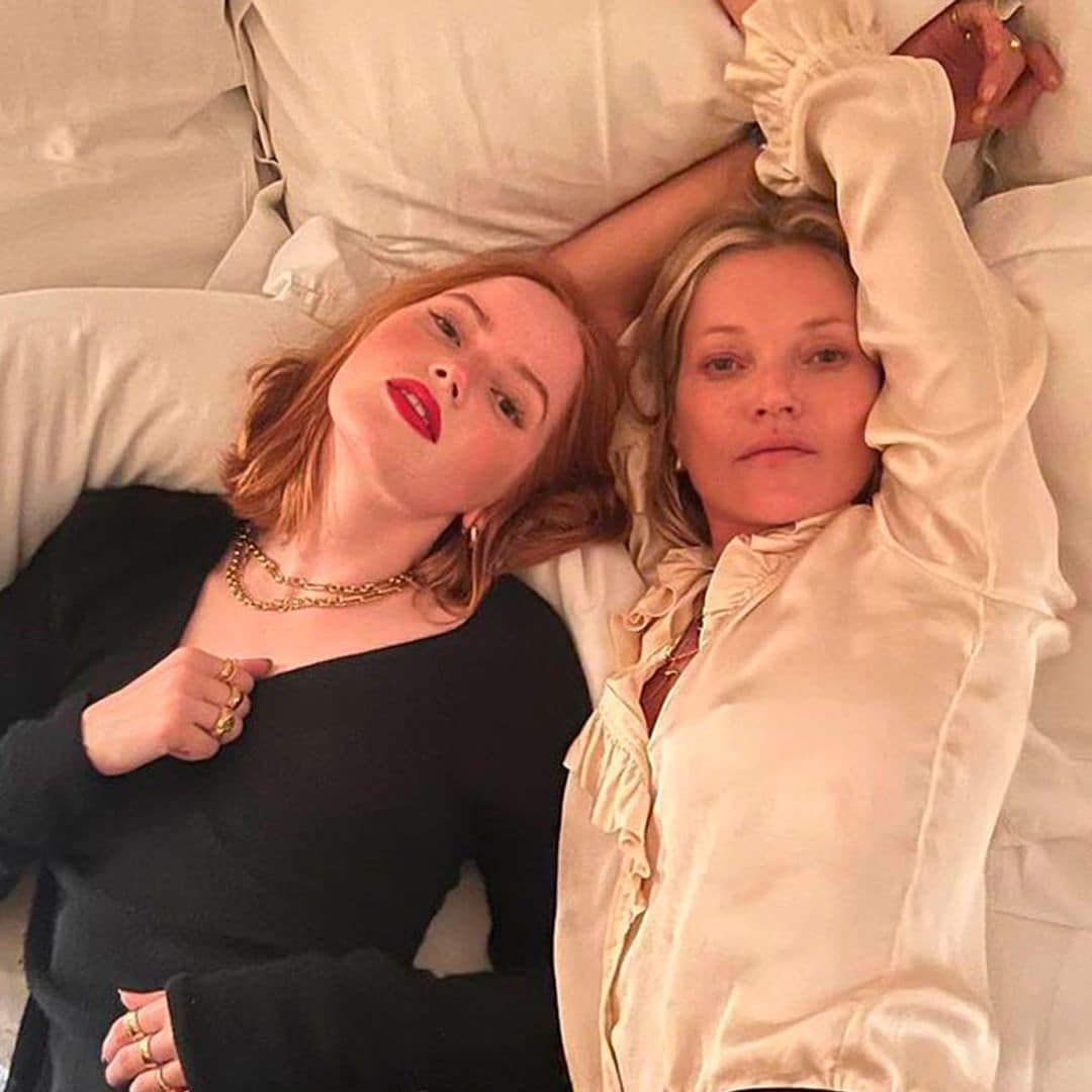 Quién es Ellie Bamber, la actriz que interpretará a Kate Moss en el cine