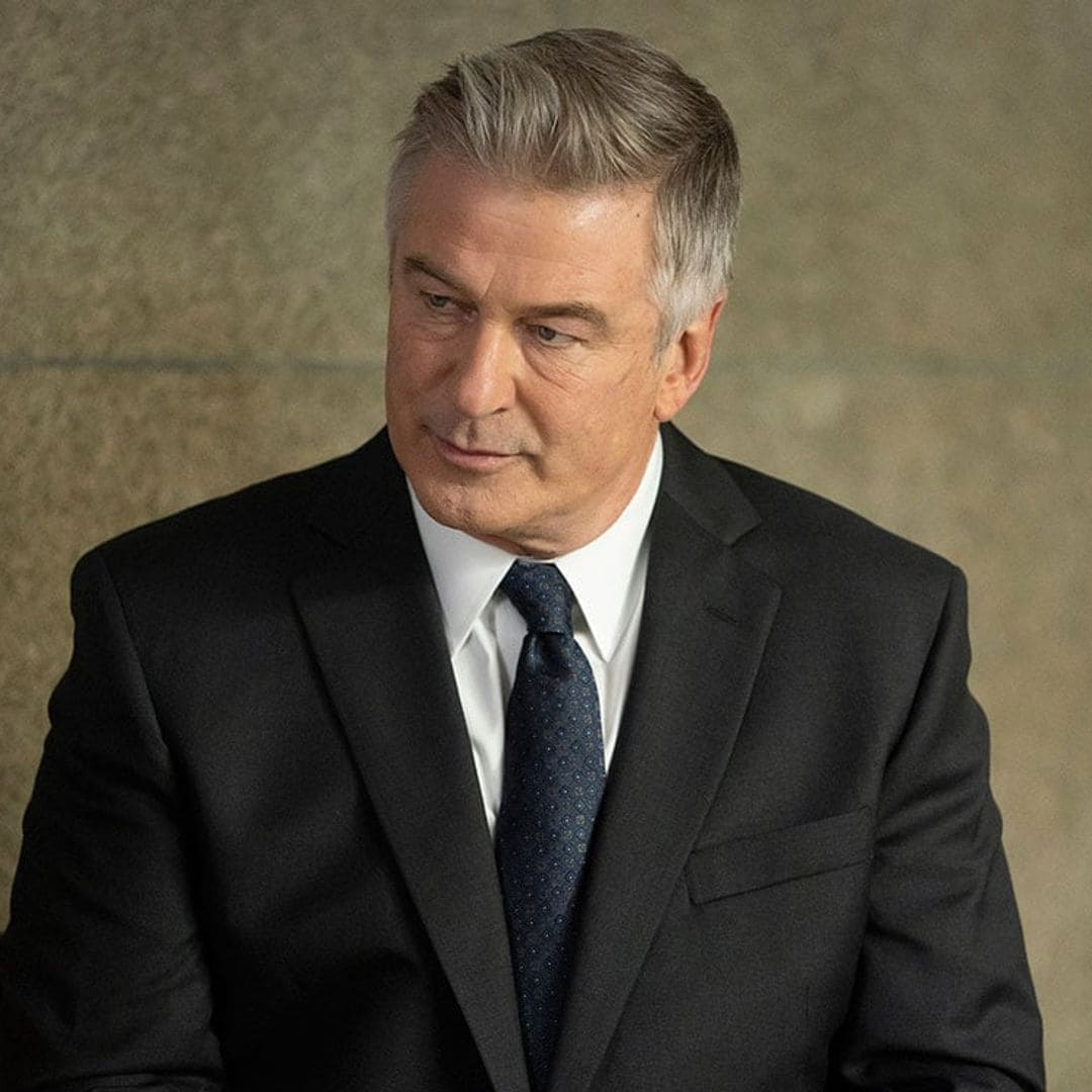 ‘Esta decisión distorsiona la trágica muerte de Halyna Hutchins’, los abogados de Alec Baldwin reaccionan a los cargos contra el actor