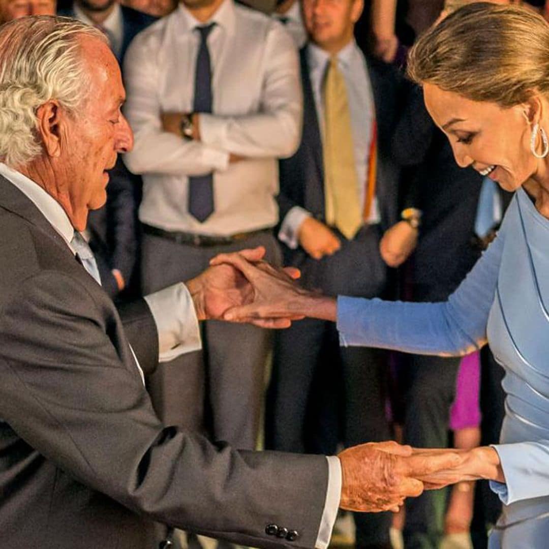 Isabel Preysler, la ‘reina’ de la pista de baile en la boda de su sobrino, Álvaro Castillejo