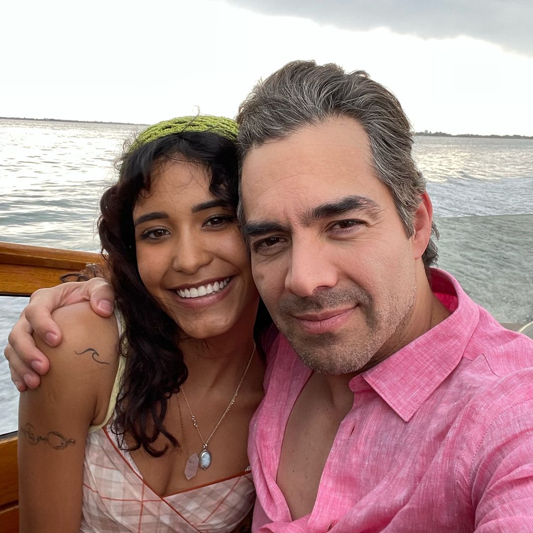 Orgulloso, Omar Chaparro celebra el cumpleaños 23 de su hija Andrea