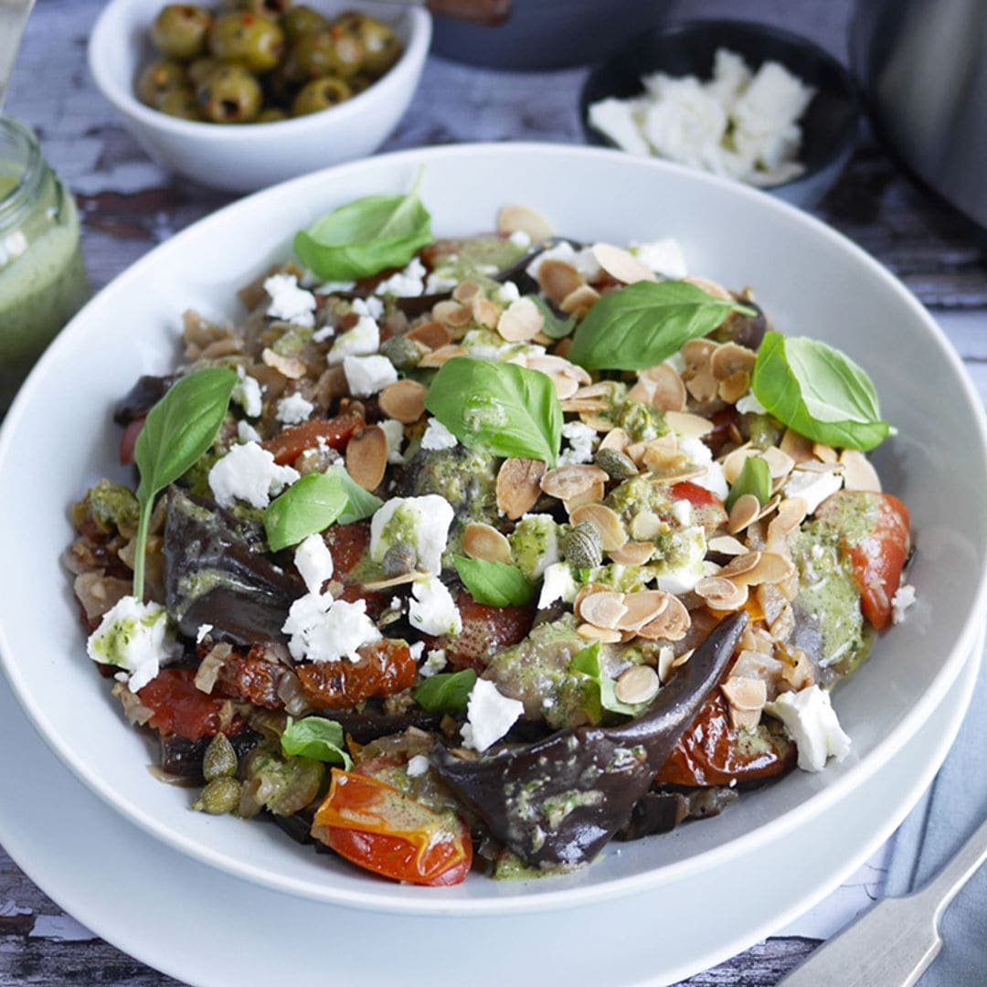 Ensalada tibia de berenjenas con feta