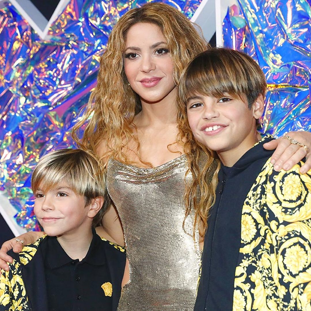 Shakira y sus hijos sorprenden con sus originales looks en los MTV Video  Music Awards