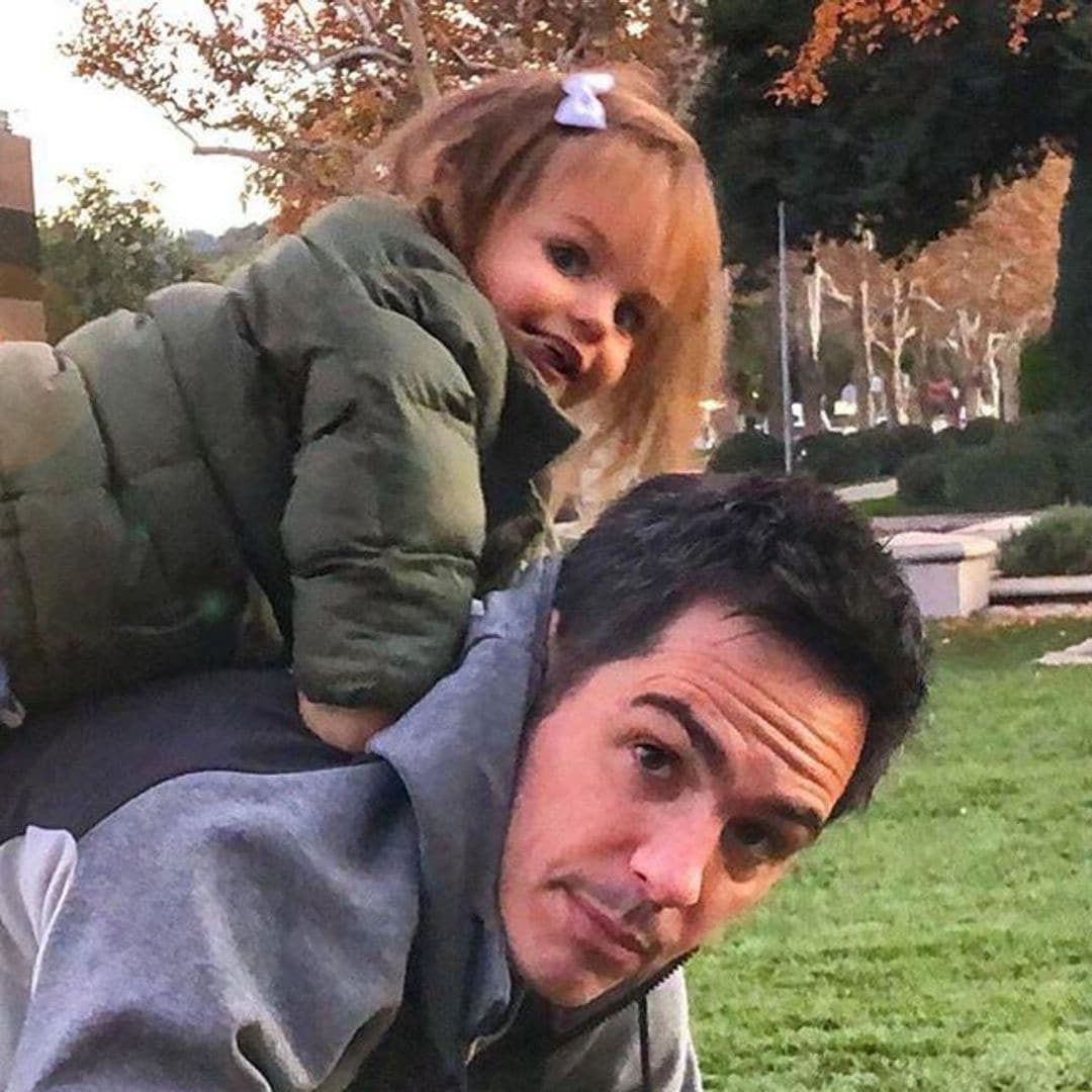 Kailani, la estilista más tierna de Mauricio Ochmann, ayuda a papá a despedirse de su barba