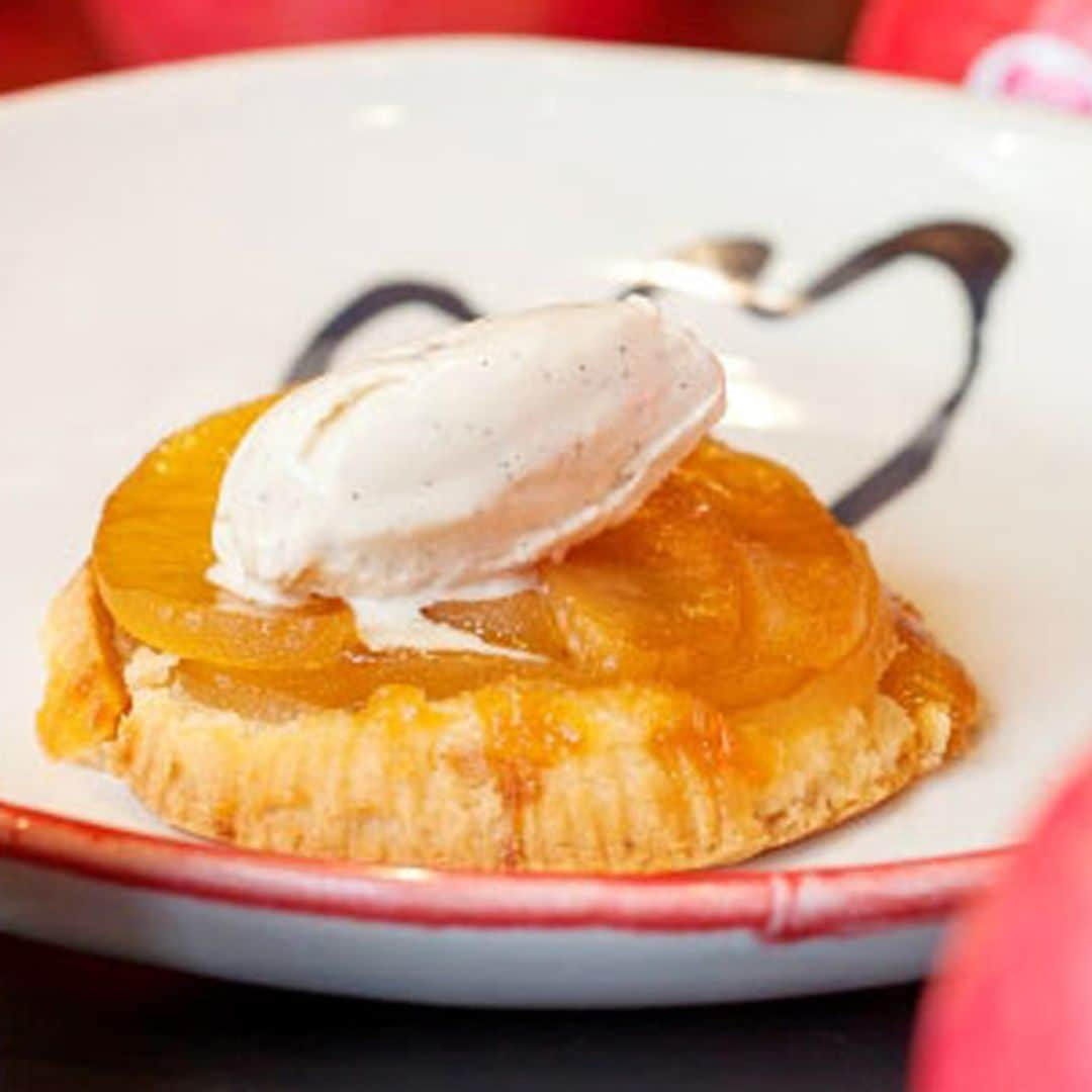 Tatin de manzana con helado de vainilla