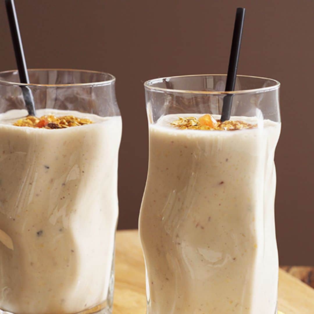 Batido de plátano con leche de soja y cereales