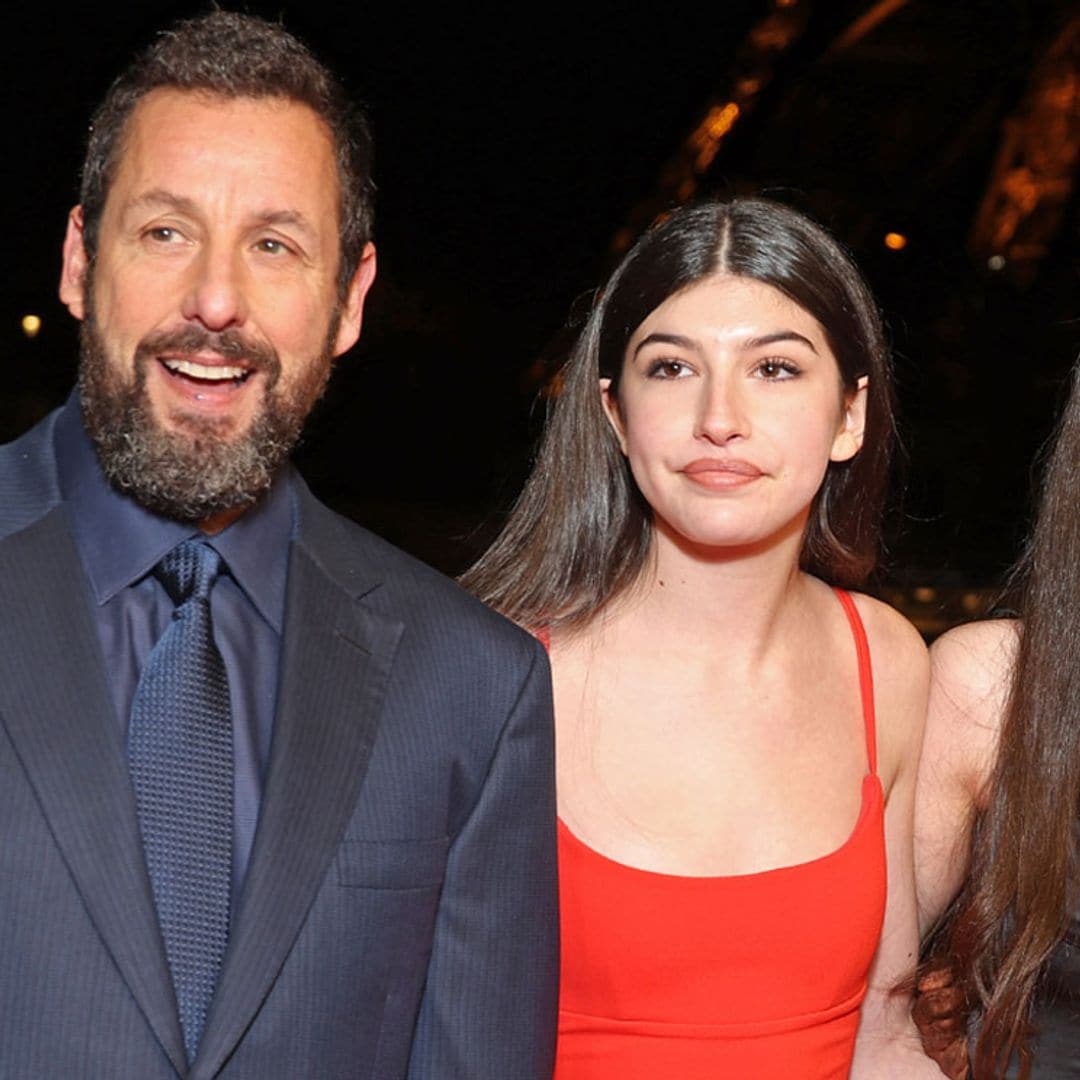 Conoce a las hijas Adam Sandler, protagonistas de una de las comedias del momento