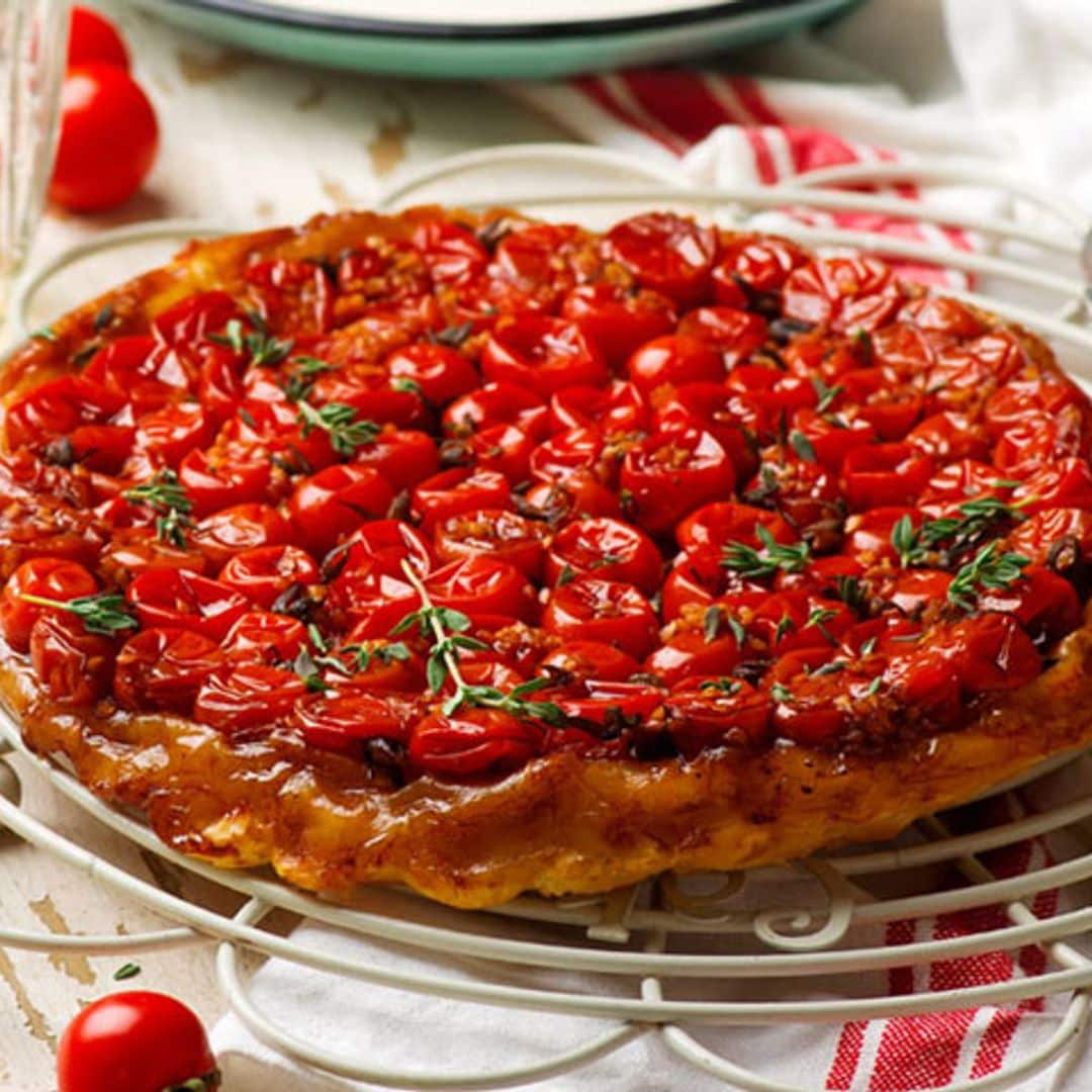 Tarta 'tatin' de tomates cherry