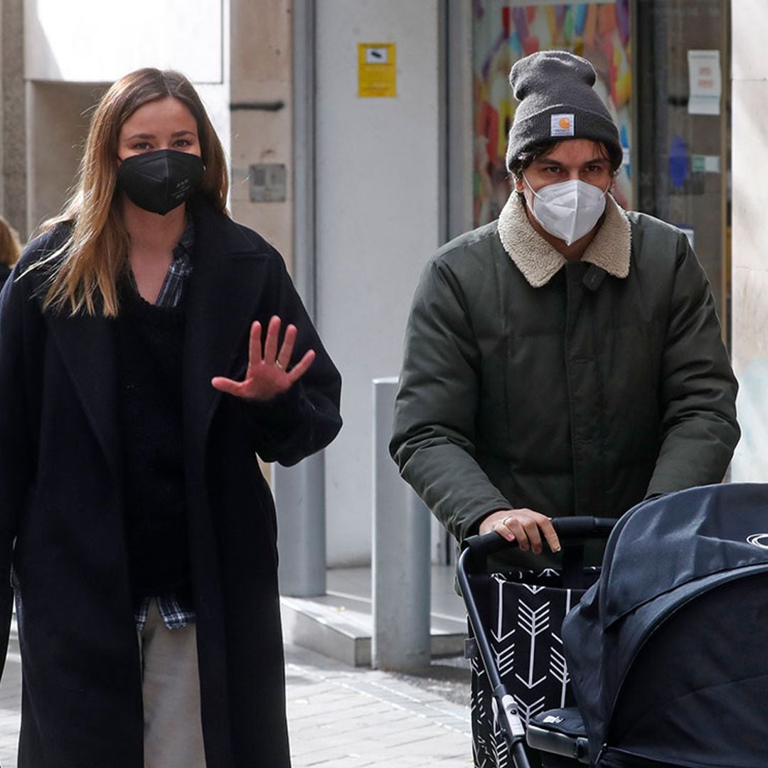 El primer paseo de Dafne Fernández tras dar a luz a su hija