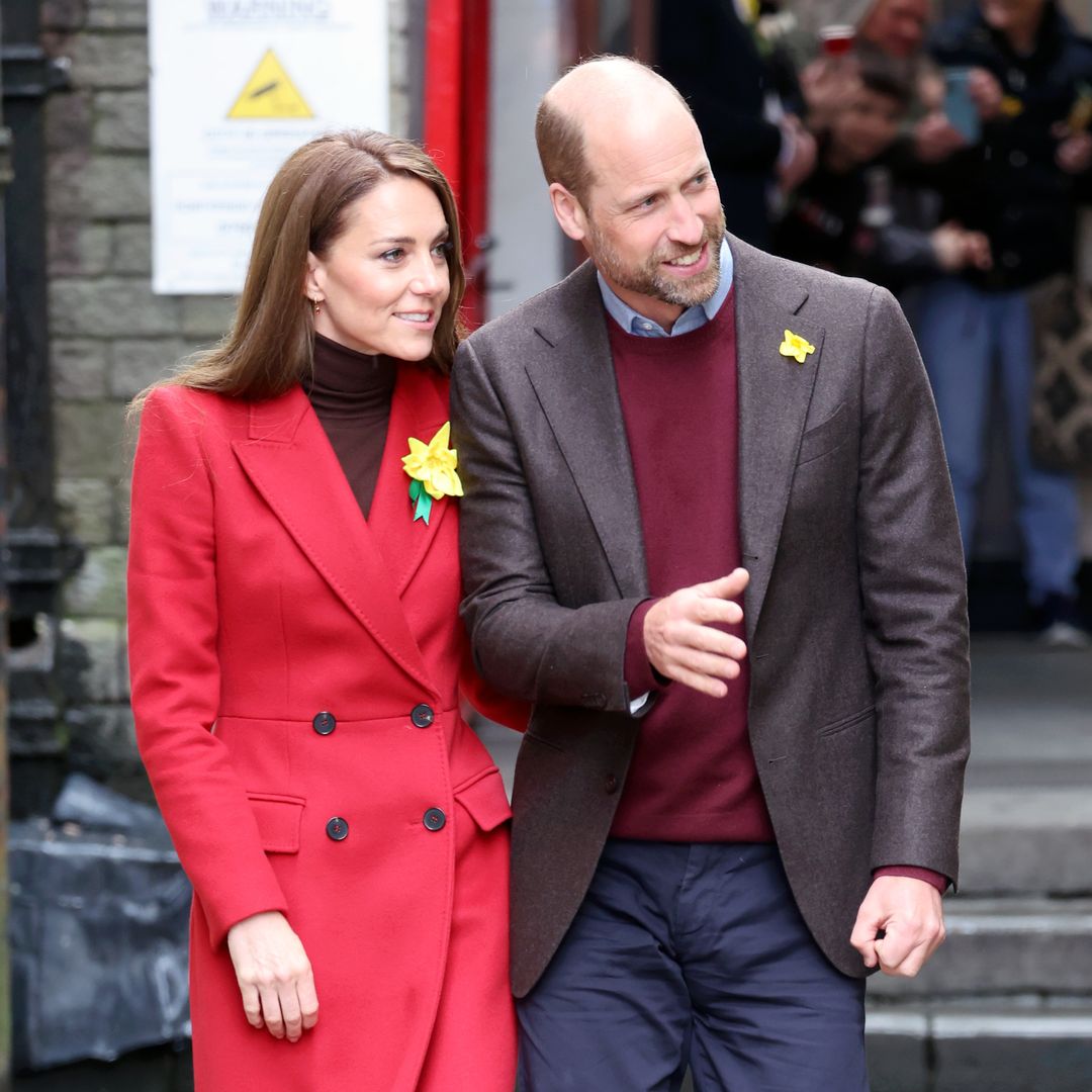 Más unidos que nunca: el romántico gesto público de Kate y William en su visita a Gales