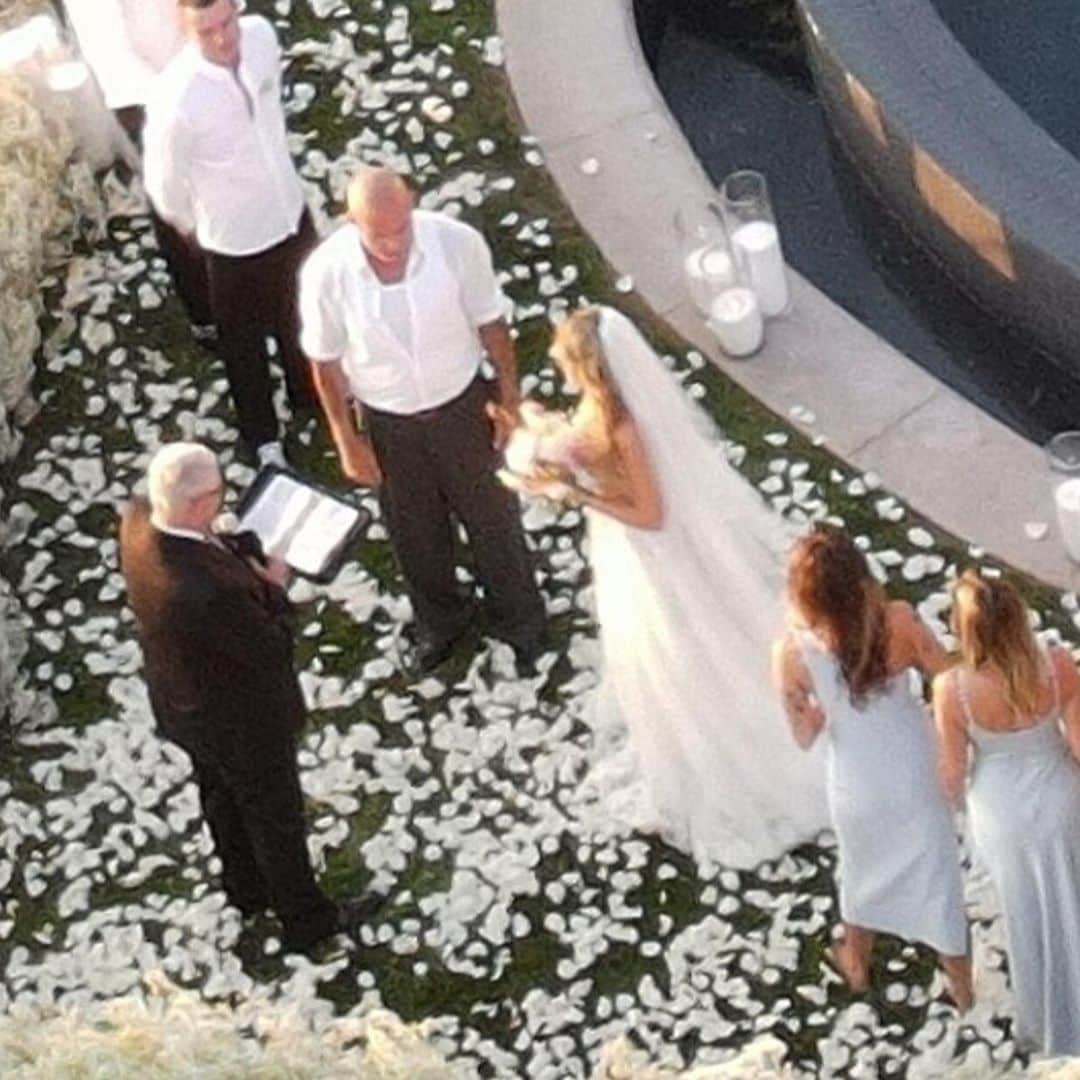 La boda de ensueño de Tish, mamá de Miley Cyrus, con Dominic Purcell