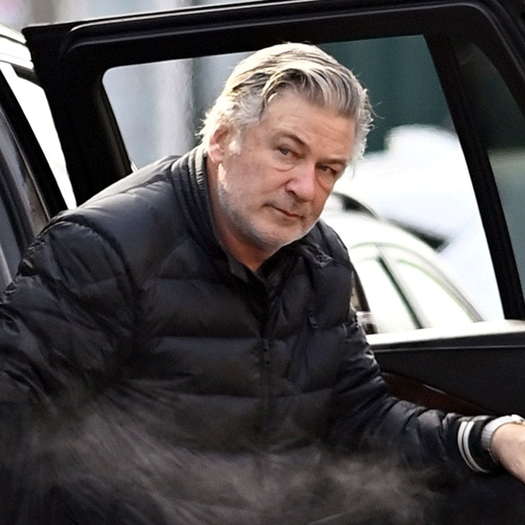 La Fiscalía acusa formalmente a Alec Baldwin de homicidio involuntario por la muerte accidental de Halyna Hutchins