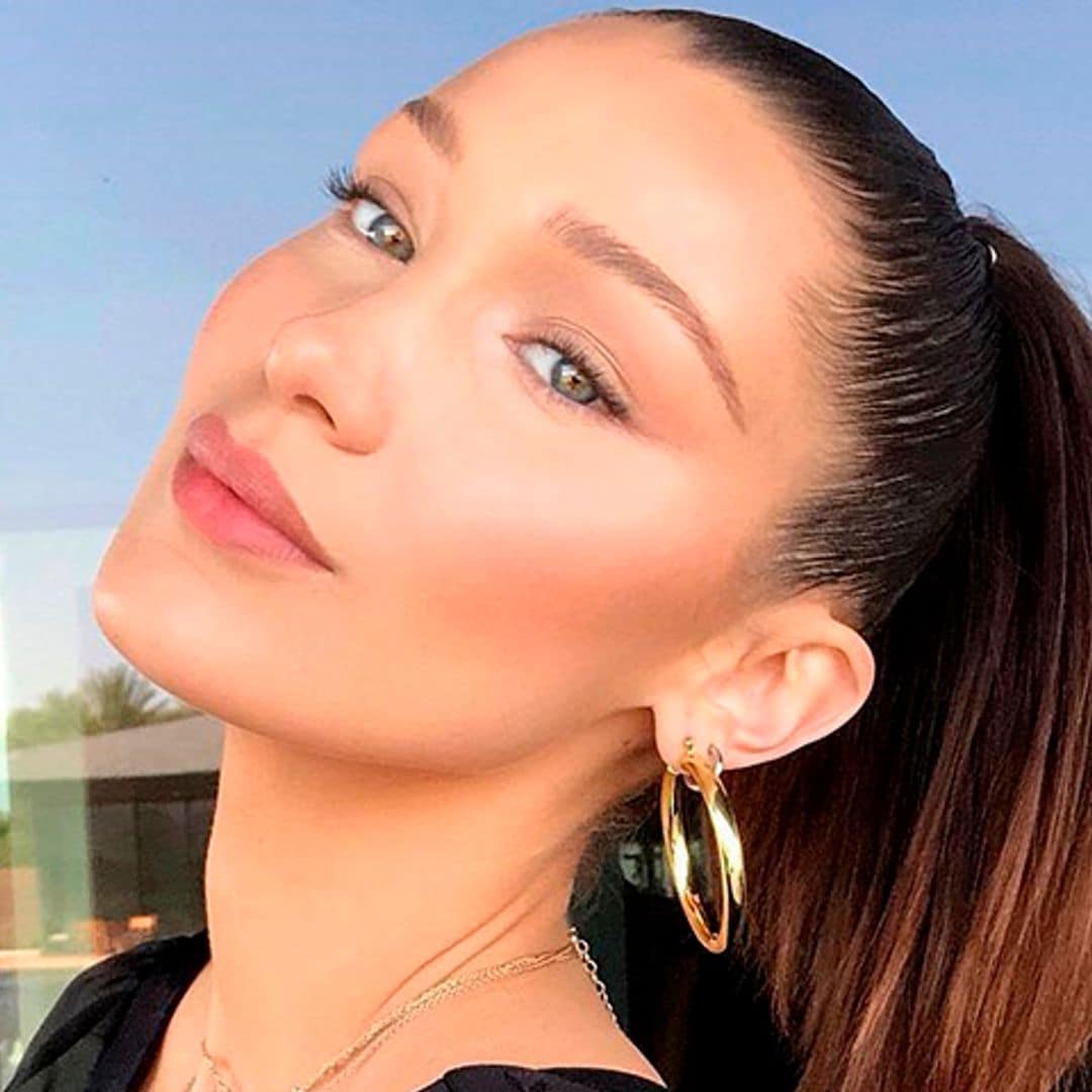 Bella Hadid aplica esta sorprendente técnica para disimular su pelo fino