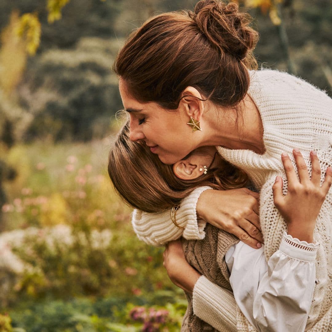 Lourdes Montes nos descubre en primicia su nuevo proyecto junto a su hija Carmen: 'Es muy creativa y me ha ayudado mucho'