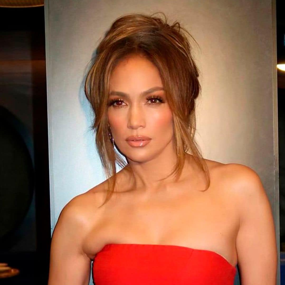 Jennifer Lopez con el cambio de look exprés que le resta años y querrás lucir este verano