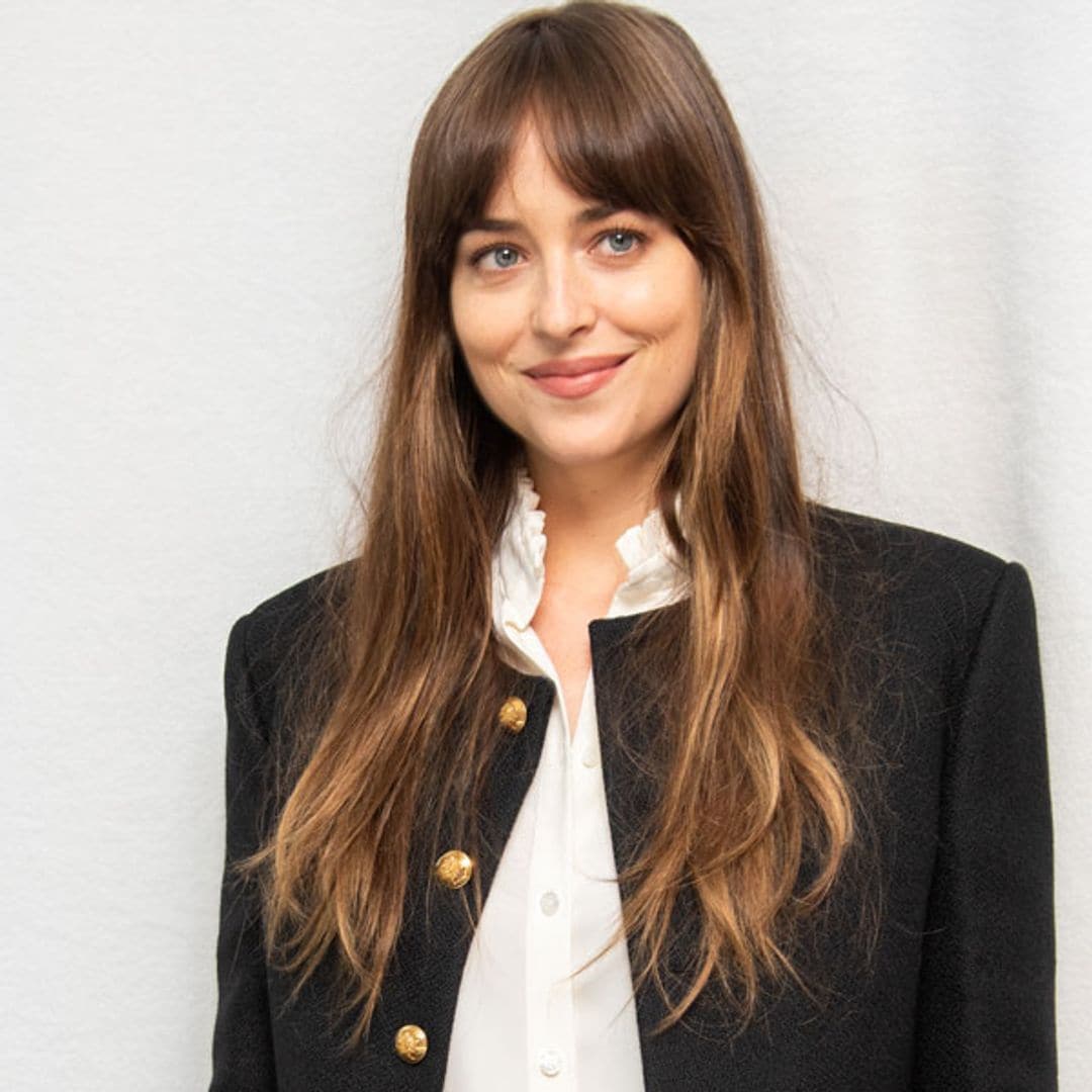 Copia los trucos de Dakota Johnson y convierte la casa más pequeña en un pisazo