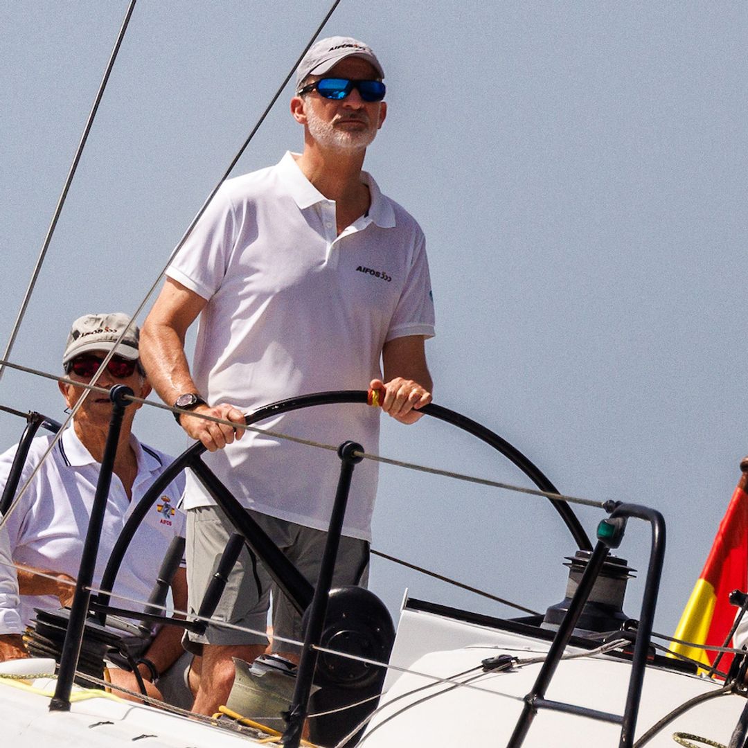 Felipe VI compite en su particular ‘olimpiada’: a bordo ya del Aifos para la Copa del Rey MAPFRE de Vela