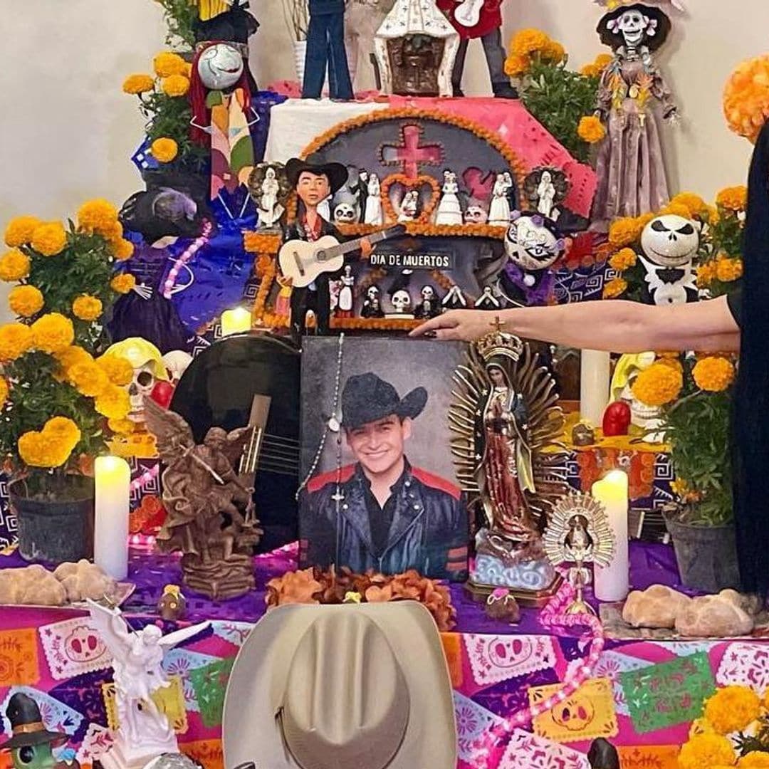 Maribel Guardia muestra su ofrenda de Día de Muertos dedicada a su hijo