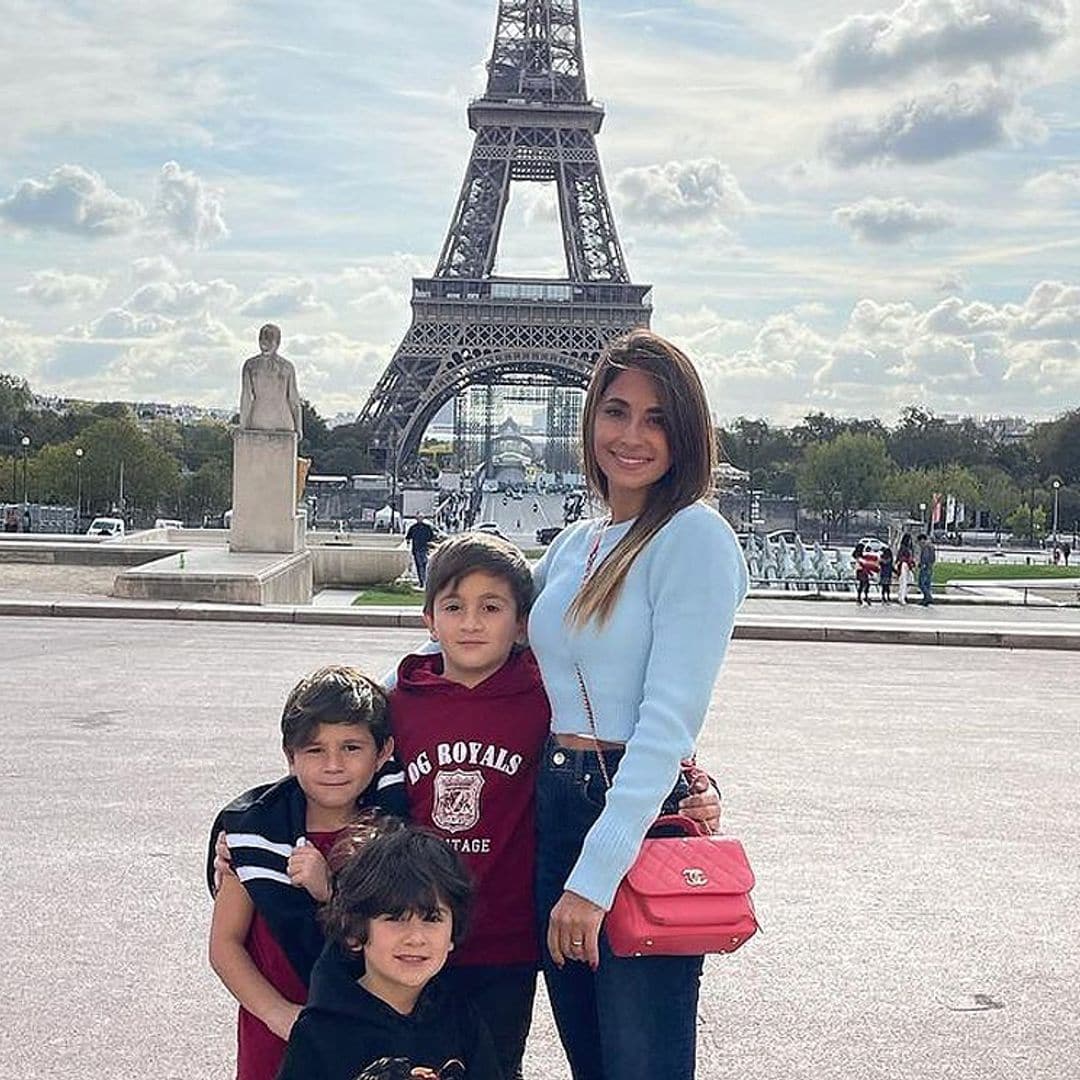 De la Torre Eiffel a Disneyland: el divertido reencuentro familiar de Antonela Roccuzzo con Sofía Balbi