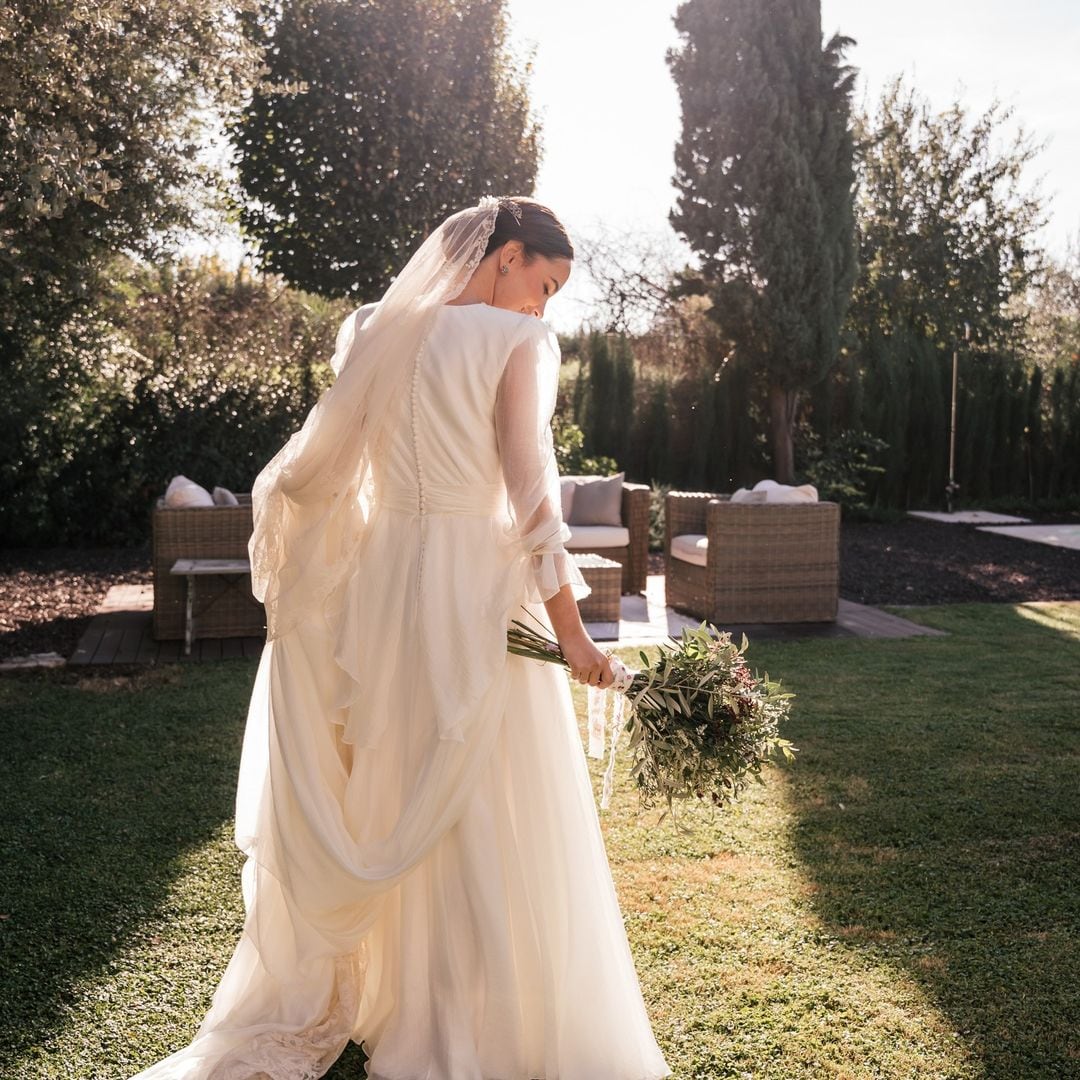 Novias virales con vestidos sencillos que son pura inspiración para las prometidas