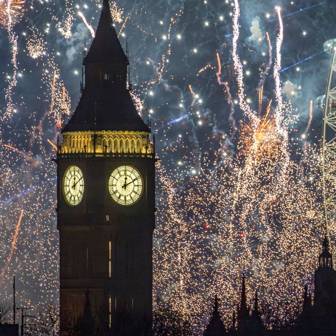 Las imágenes de las tradiciones más curiosas para celebrar el Año Nuevo alrededor del mundo