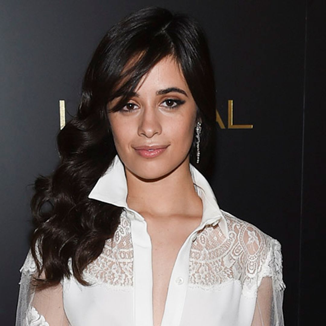 Lo que Camila Cabello aprendió de su abuela: el mejor truco casero para cerrar los poros