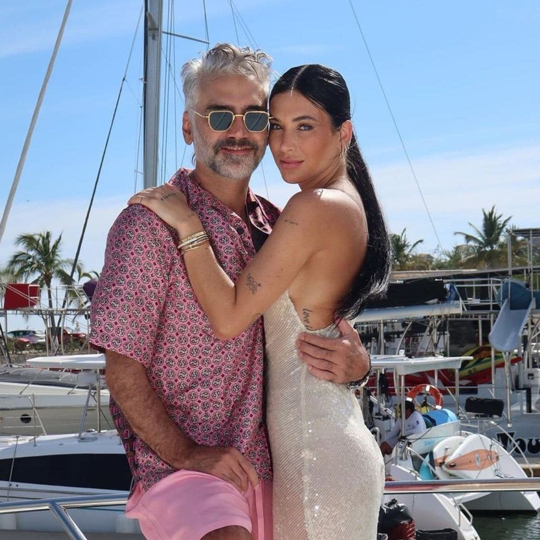 Alejandro Fernández sorprende a su novia con una serenata en su cumpleaños | ¡HOLA!