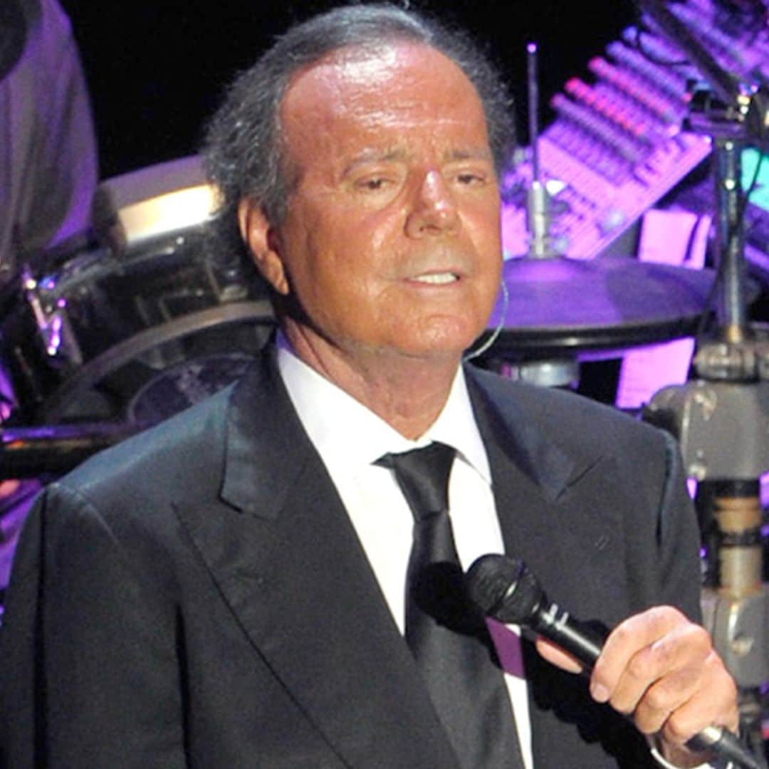 Admiten a trámite la demanda de paternidad interpuesta al cantante Julio Iglesias