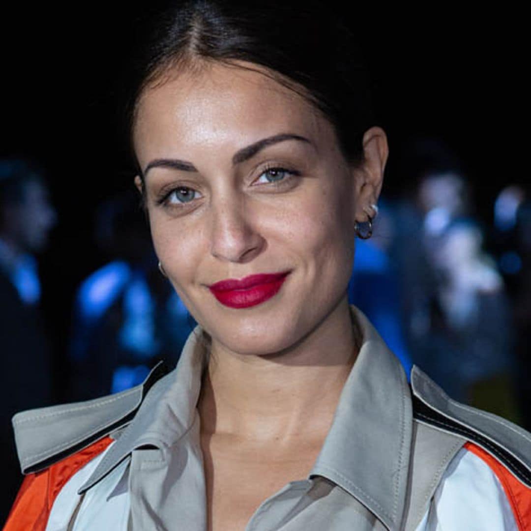 Hiba Abouk se despide de agosto con un posado de impacto