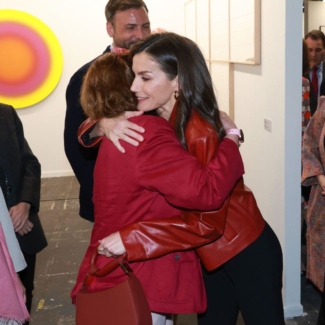 El emocionante abrazo de la reina Letizia a Patricia,  hija de la fallecida Helga de Alvear