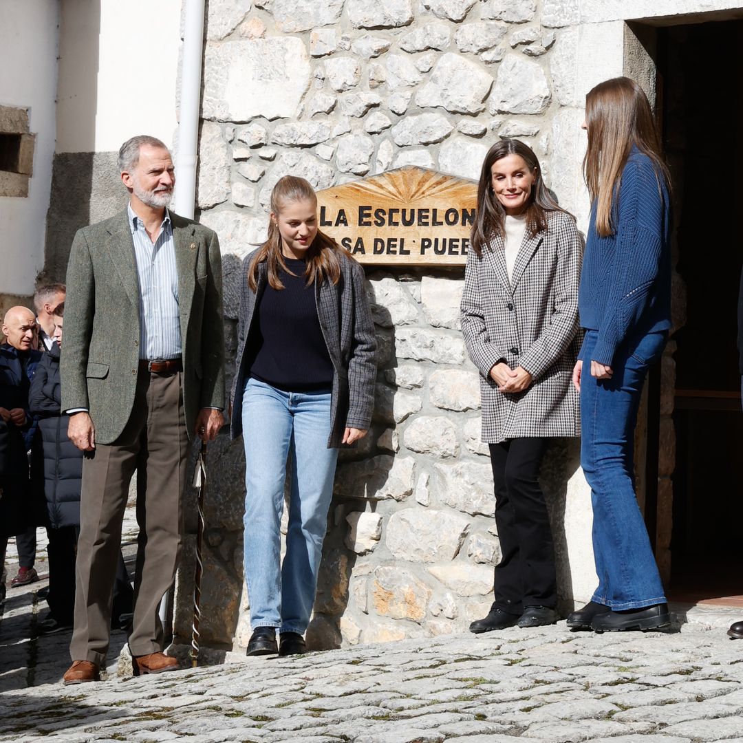 Así te hemos contado, minuto minuto, la visita de los Reyes y sus hijas a Sotres