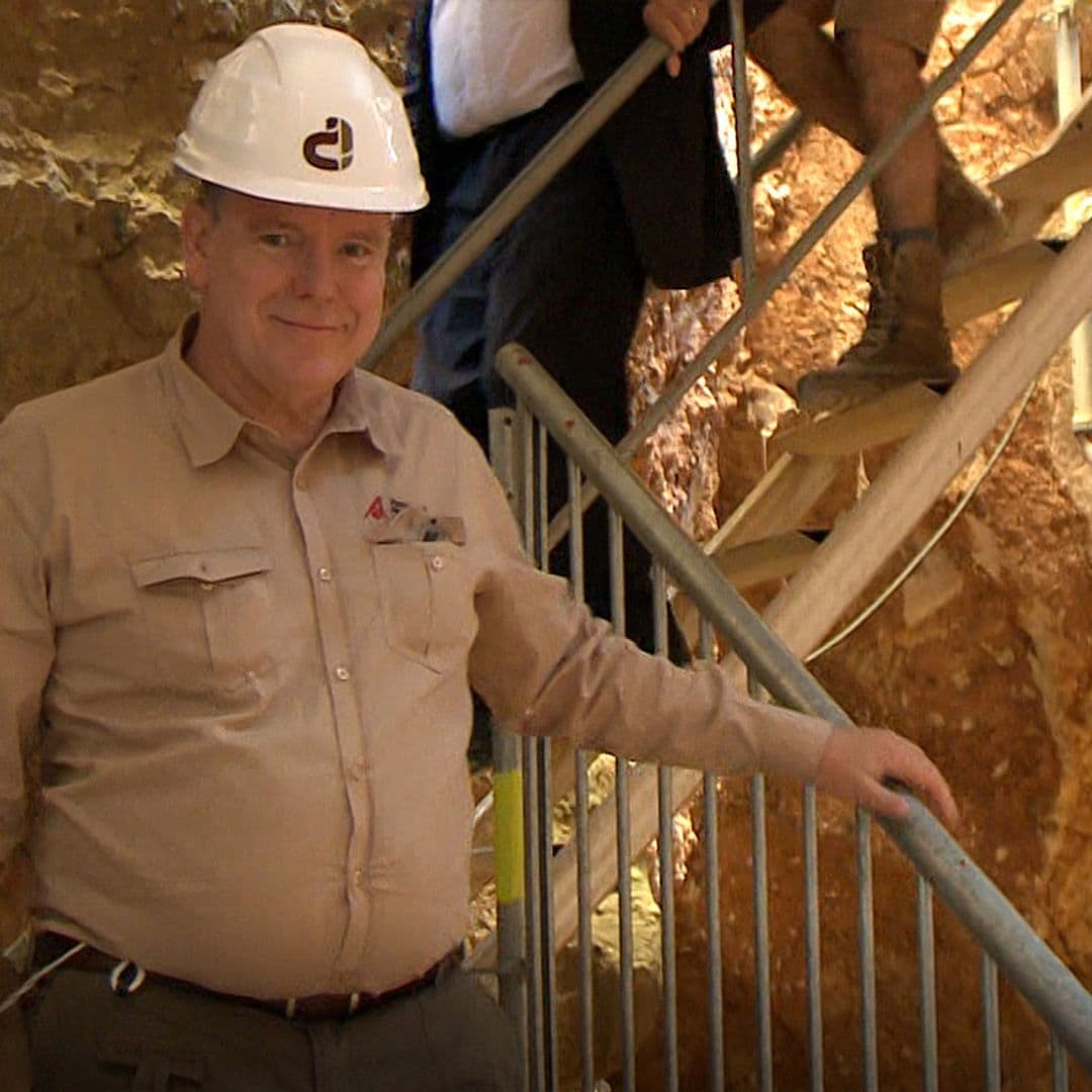 Alberto de Mónaco visita los yacimientos de Atapuerca