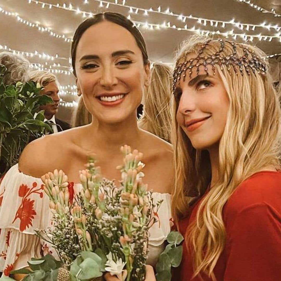 Tamara Falcó recibe el ramo de novia en la boda de Casilda Aguilera y Yago Antón: '¡Y ya van 2!'