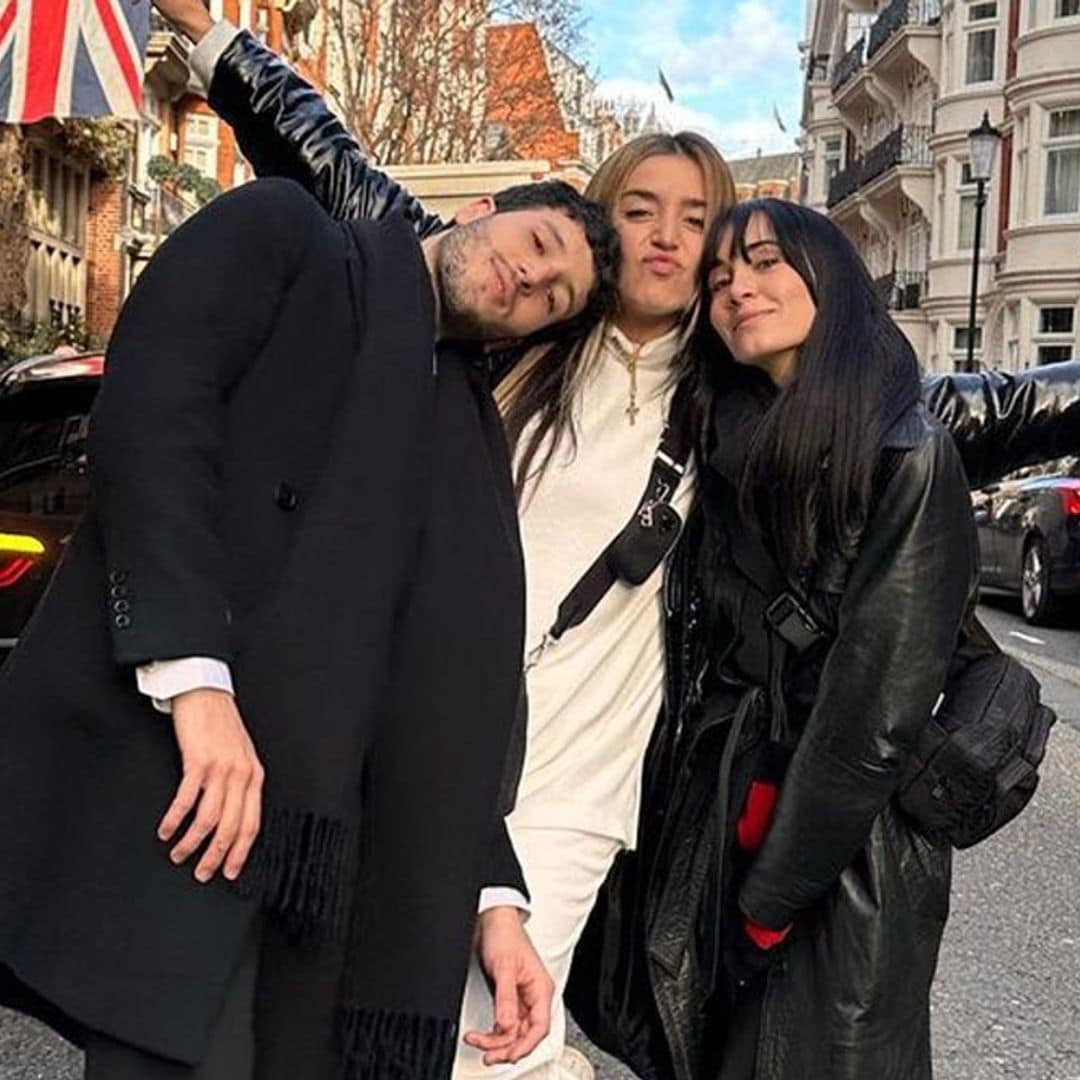 ¿Quién es quién en la pandilla de amigos que acompaña a Aitana y Sebastián Yatra en Londres?