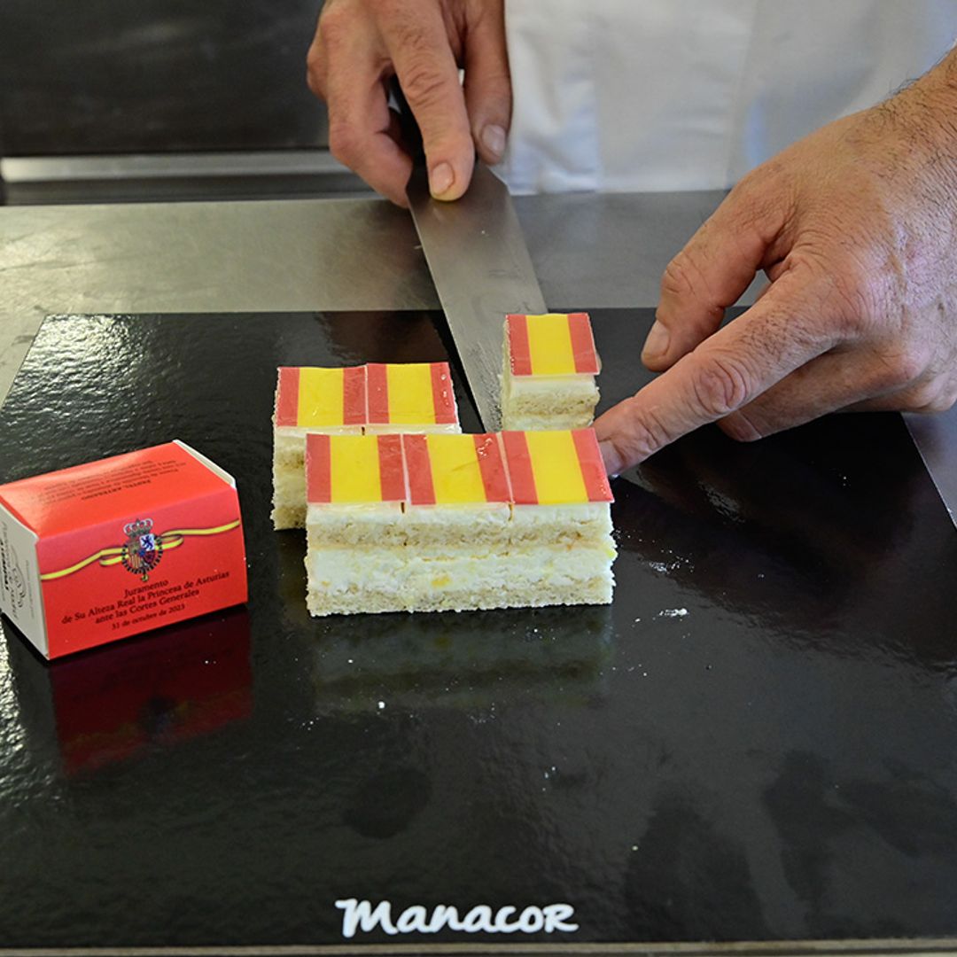 Así es la tarta con la que Madrid celebra la Jura de la Constitución de la princesa Leonor