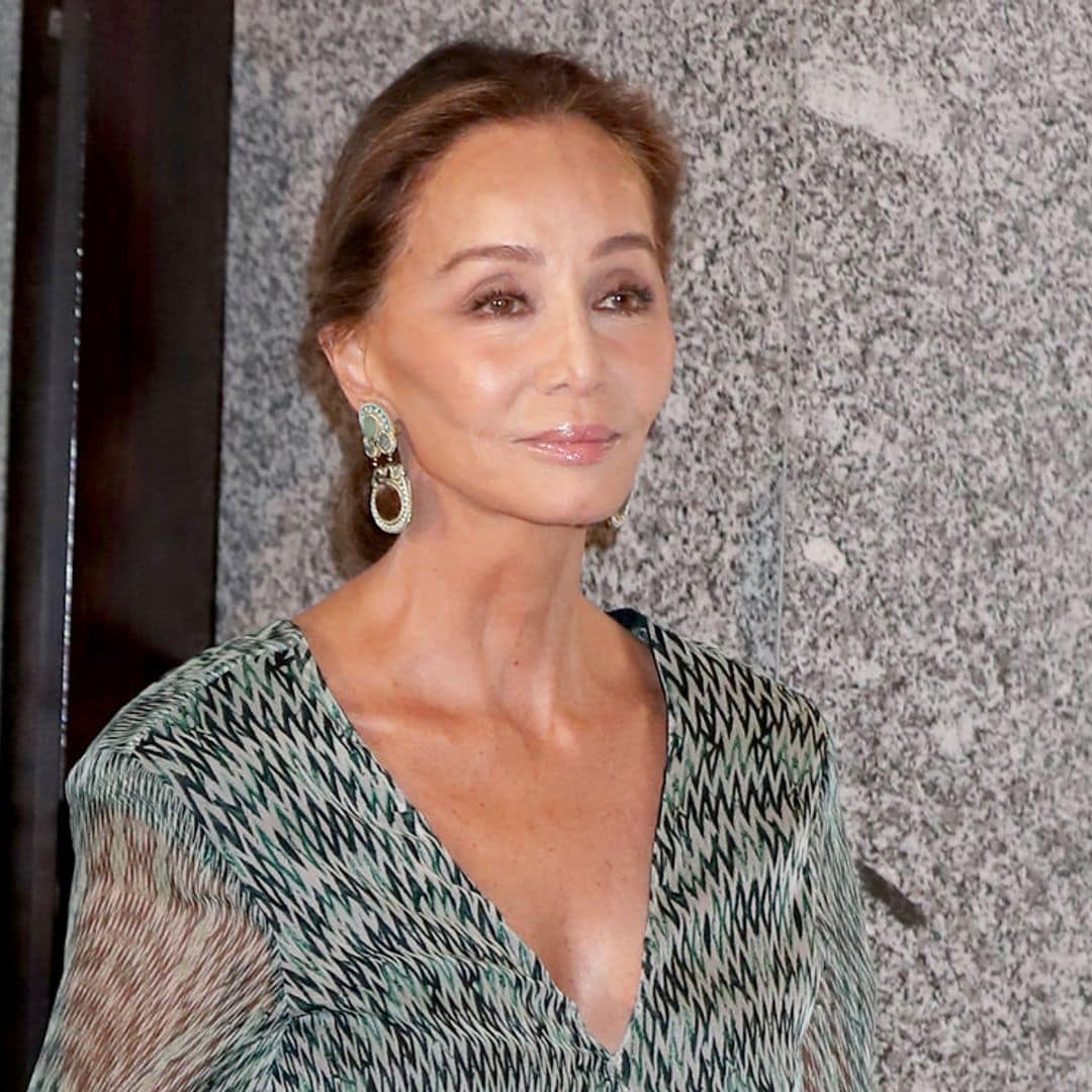 Isabel Preysler se pronuncia sobre la muerte de Marta Chávarri y cuenta cómo lleva Tamara la luna de miel