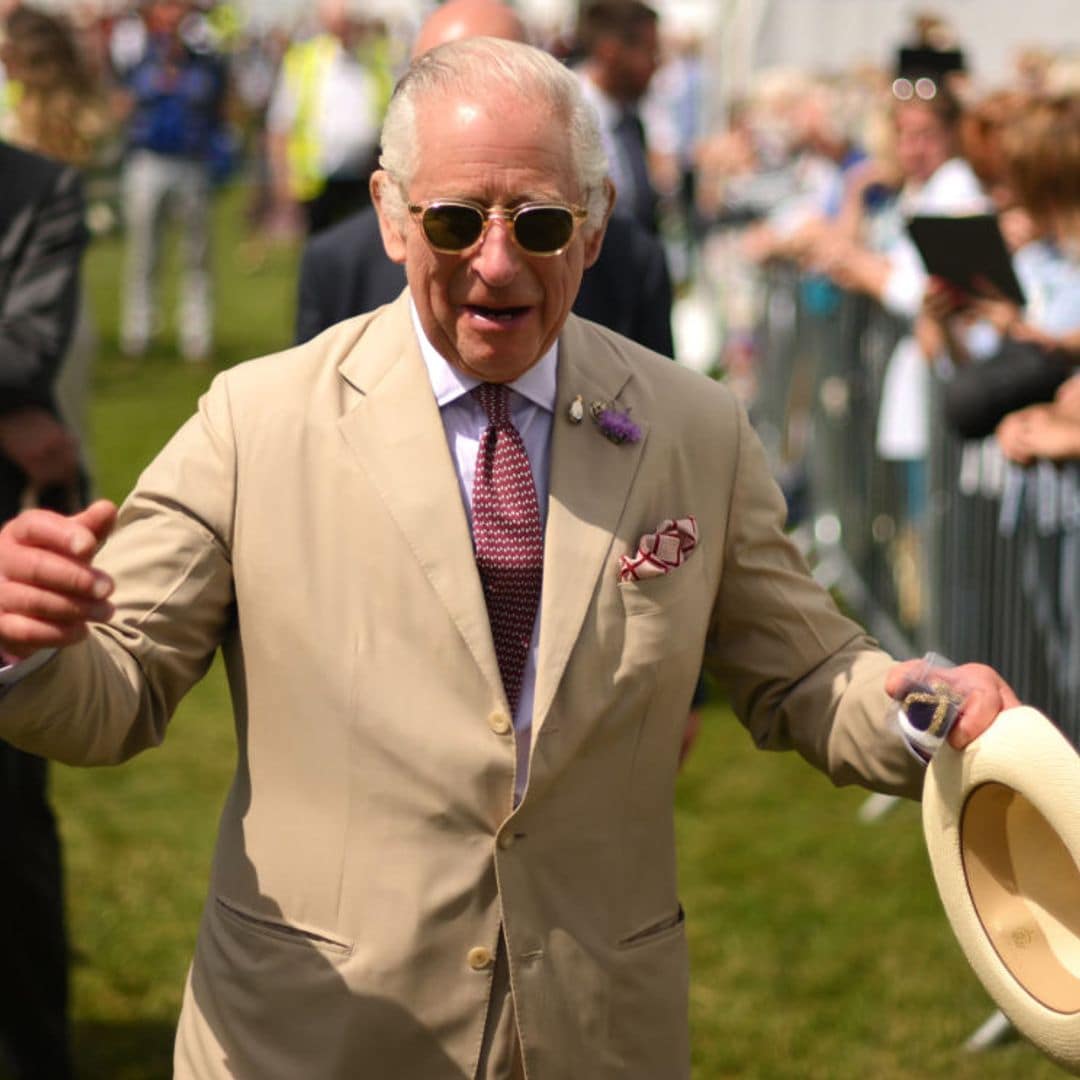 Carlos III no se queda atrás y sorprende con su elegancia como lo hizo don Felipe en Wimbledon