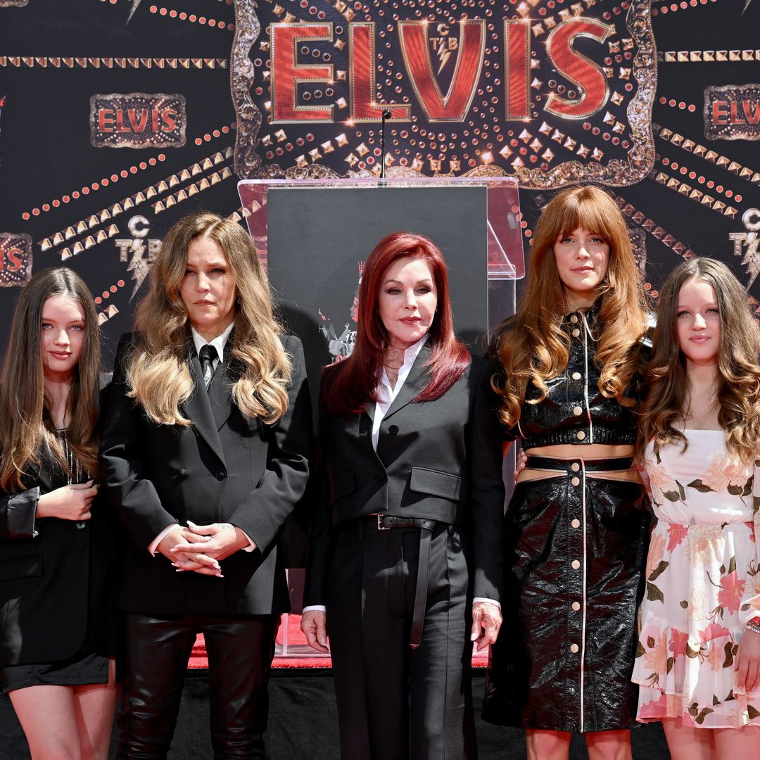 Las imágenes inéditas de las hijas de Lisa Marie Presley al cumplir 16 años y el gran parecido con su abuelo, Elvis Presley