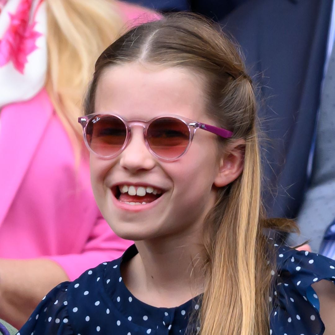 La princesa Charlotte viendo la final de Wimbledon con su tía, Pippa Middleton, el 14 de julio de 2024
